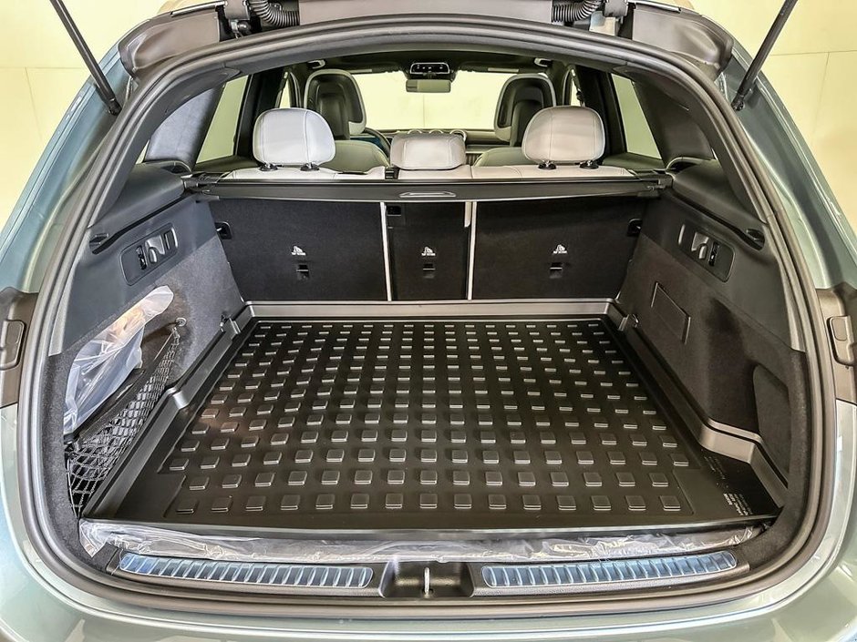 2026 Mercedes-Benz GLC 300 4MATIC SUV