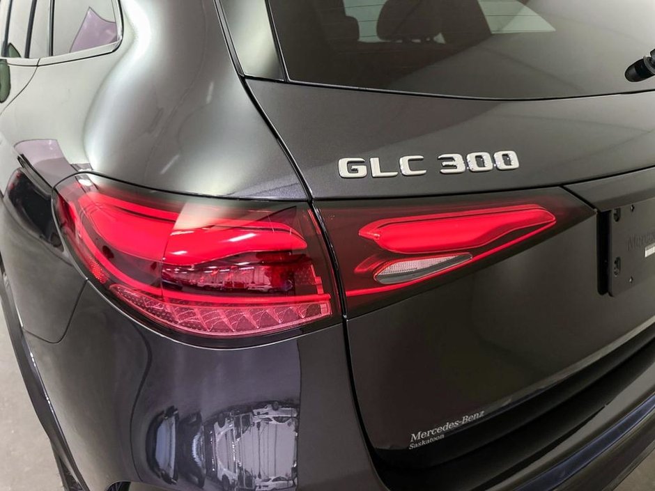 2026 Mercedes-Benz GLC 300 4MATIC SUV