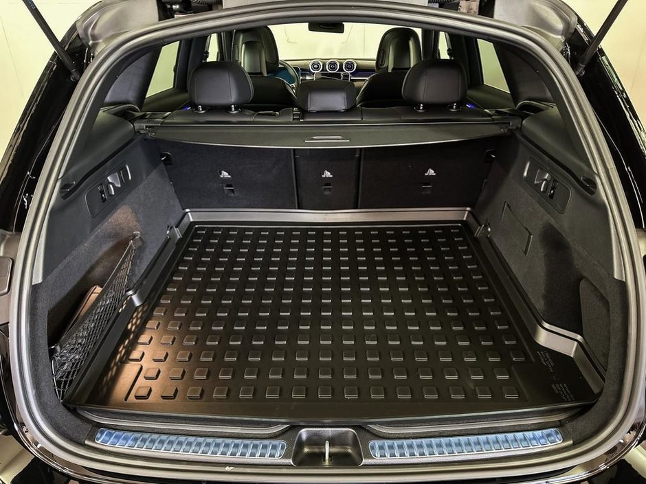 2026 Mercedes-Benz GLC 300 4MATIC SUV