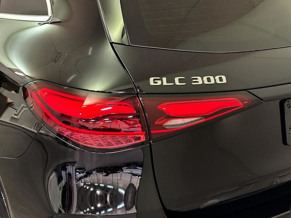2026 Mercedes-Benz GLC 300 4MATIC SUV