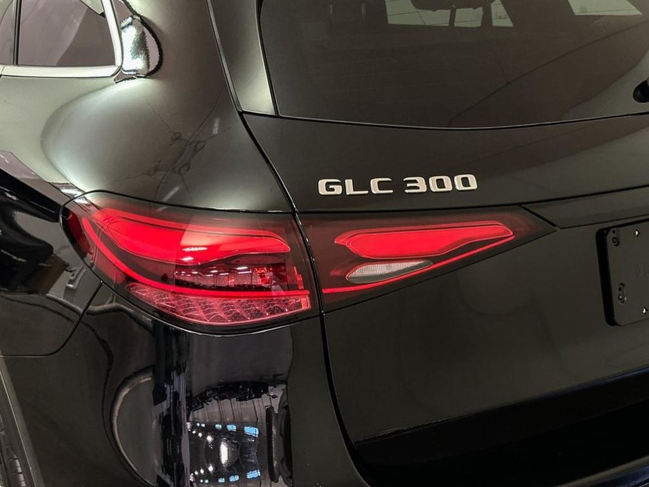2026 Mercedes-Benz GLC 300 4MATIC SUV