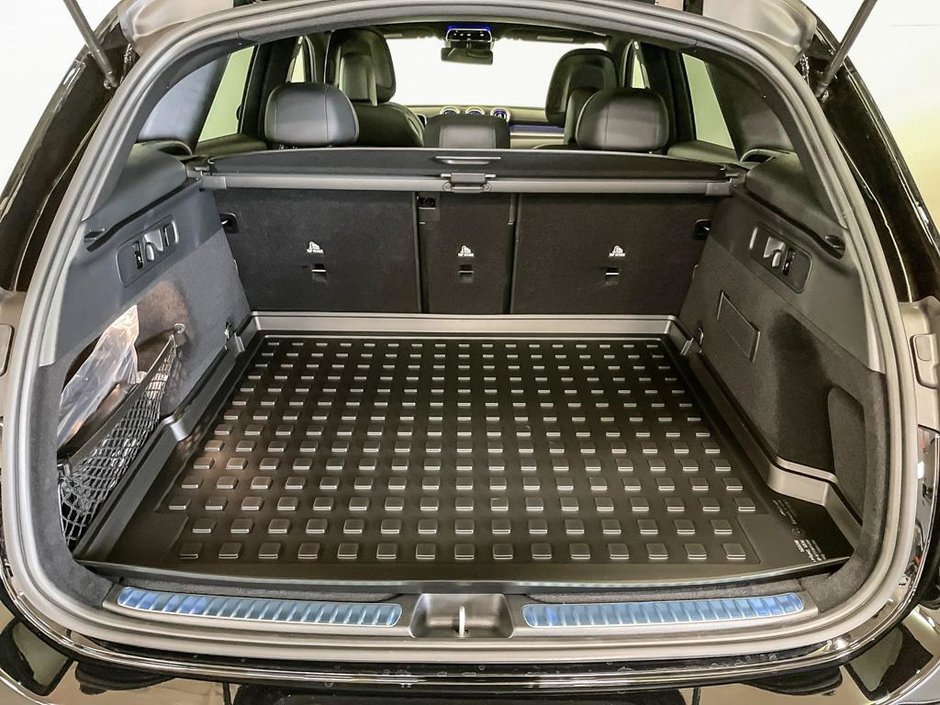 2026 Mercedes-Benz GLC 300 4MATIC SUV