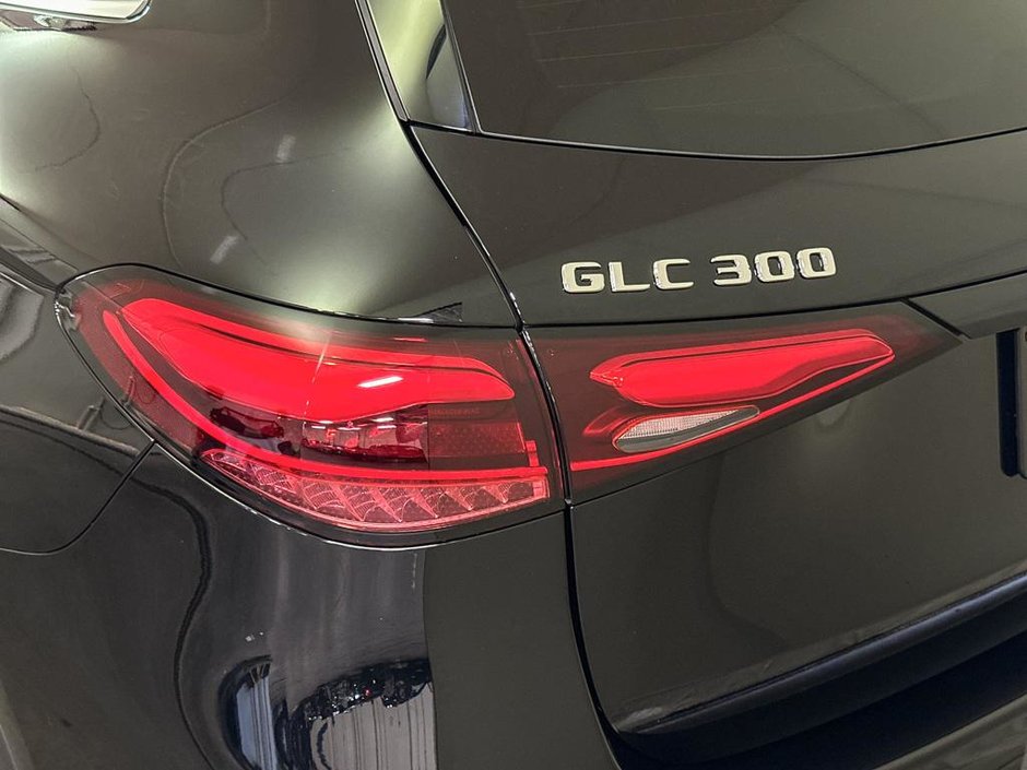 2026 Mercedes-Benz GLC 300 4MATIC SUV