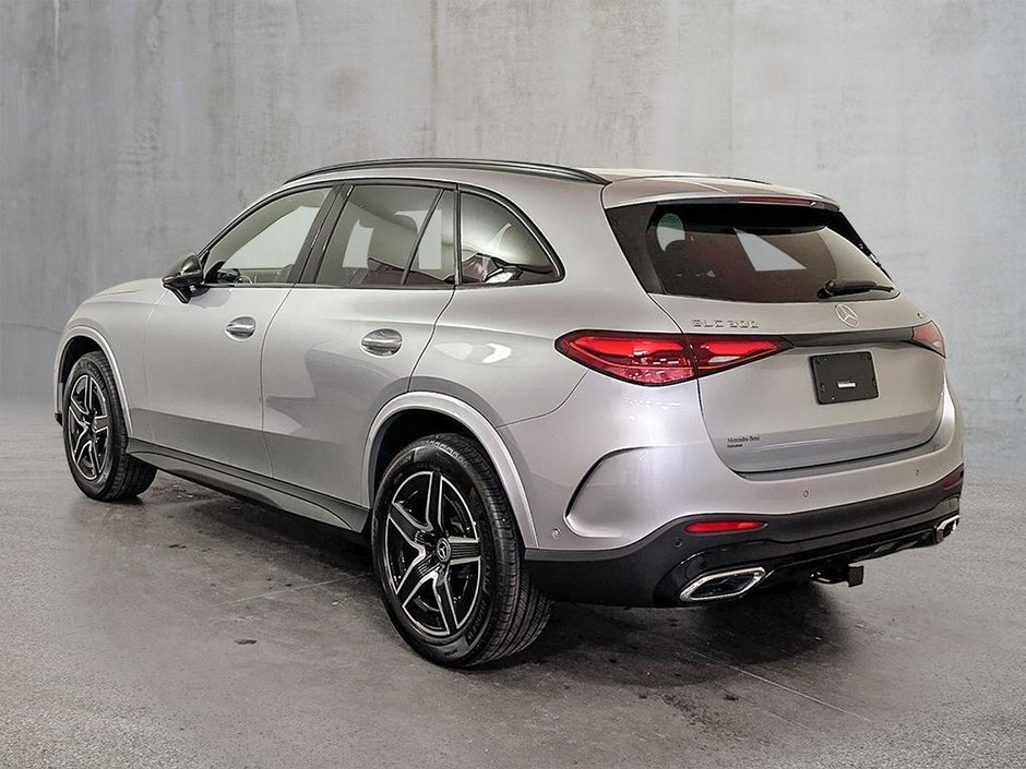 2026 Mercedes-Benz GLC 300 4MATIC SUV