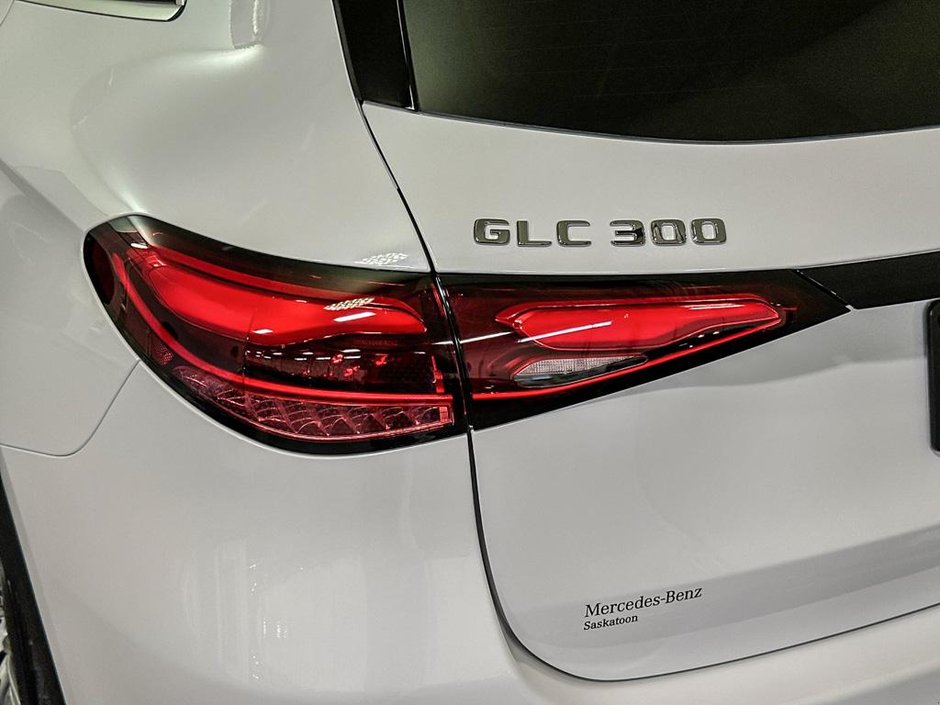 2026 Mercedes-Benz GLC 300 4MATIC SUV