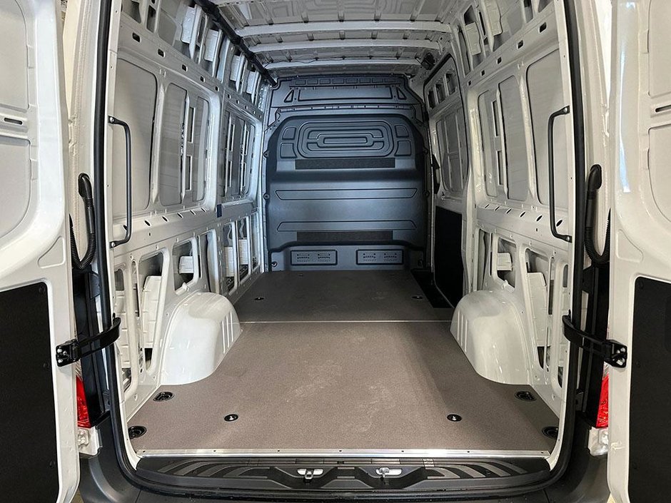 2026 Mercedes-Benz Sprinter 2500 144 Wheelbase High Roof RWD