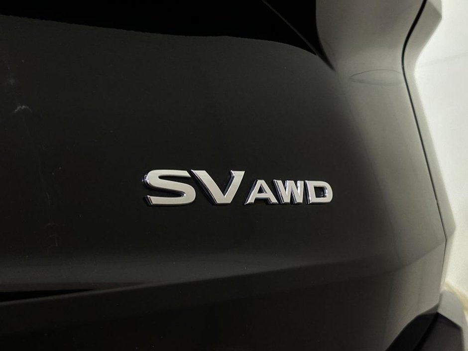 2023 Nissan Rogue SV Moonroof