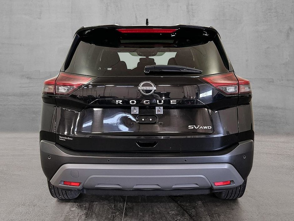 2023 Nissan Rogue SV Moonroof