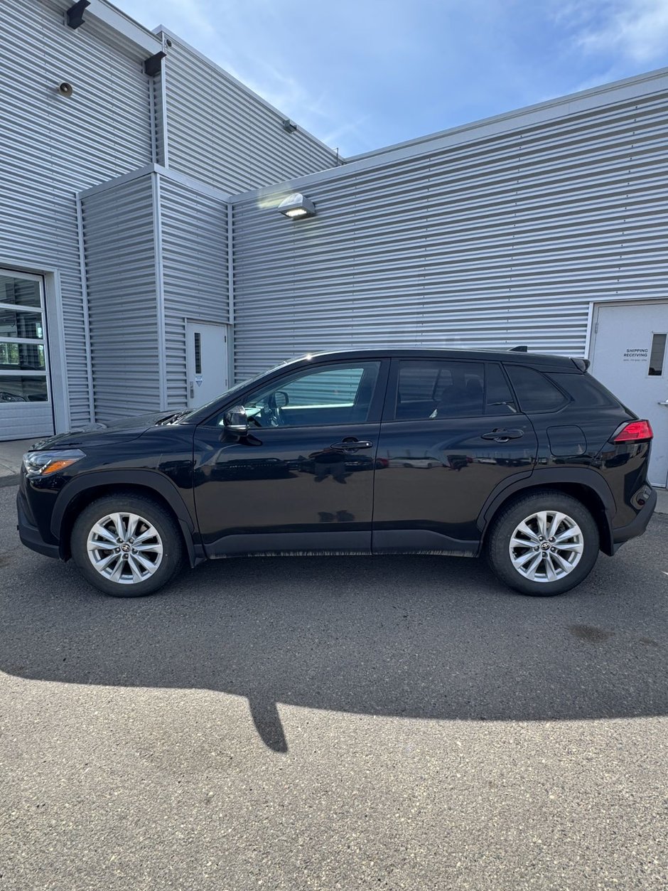 2022 Toyota Corolla Cross LE