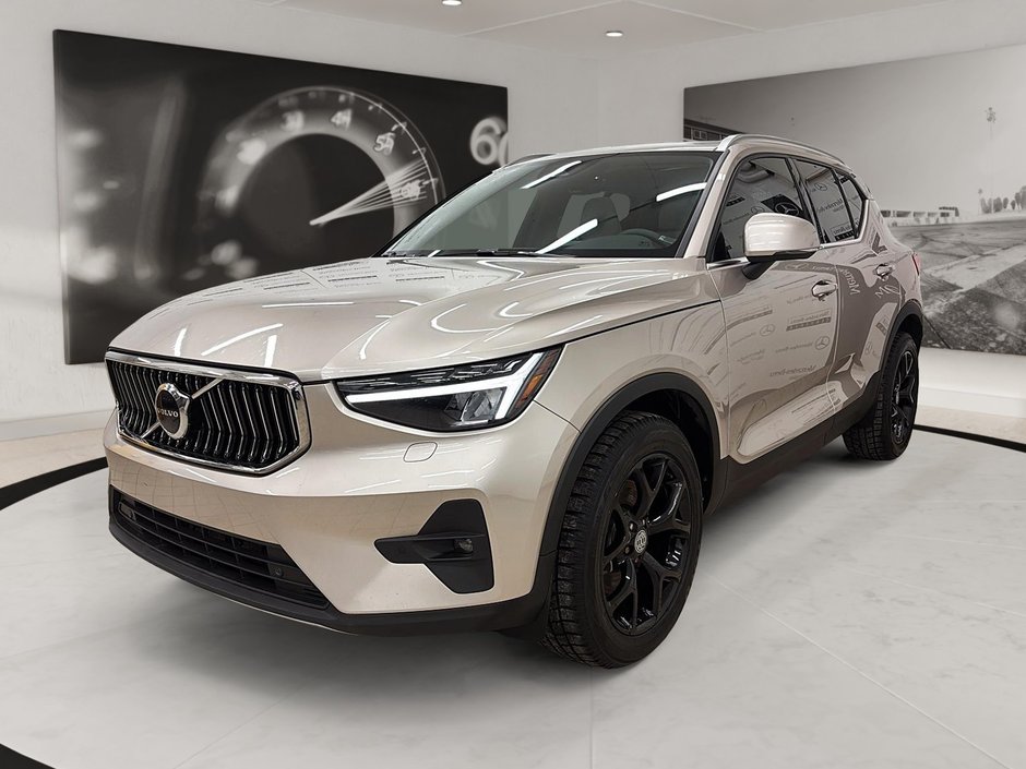 Volvo XC40  2023 à Québec, Québec - w940px