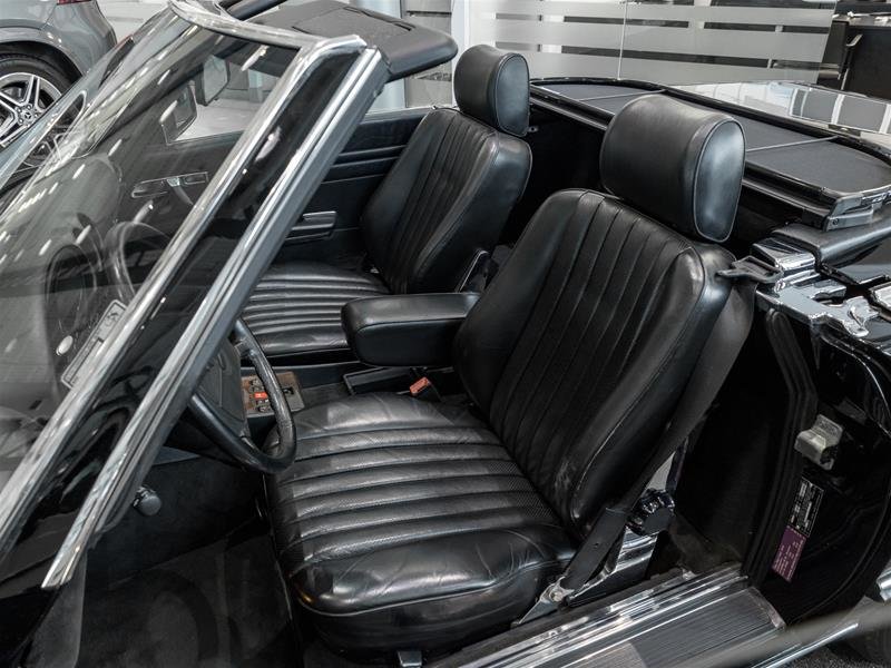 1989 Mercedes-Benz 560SL-17