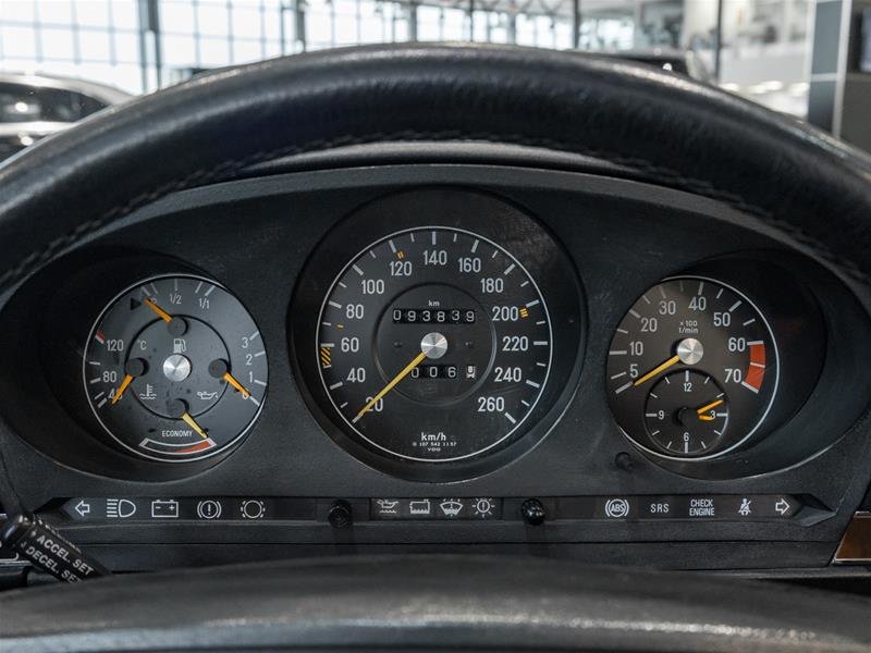 1989 Mercedes-Benz 560SL-19