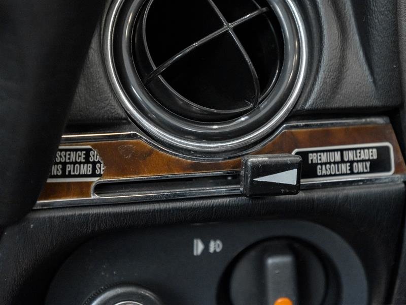 1989 Mercedes-Benz 560SL-21