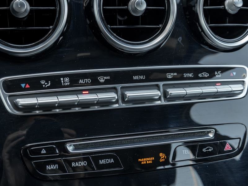 2017 Mercedes-Benz C300 4MATIC Sedan-21