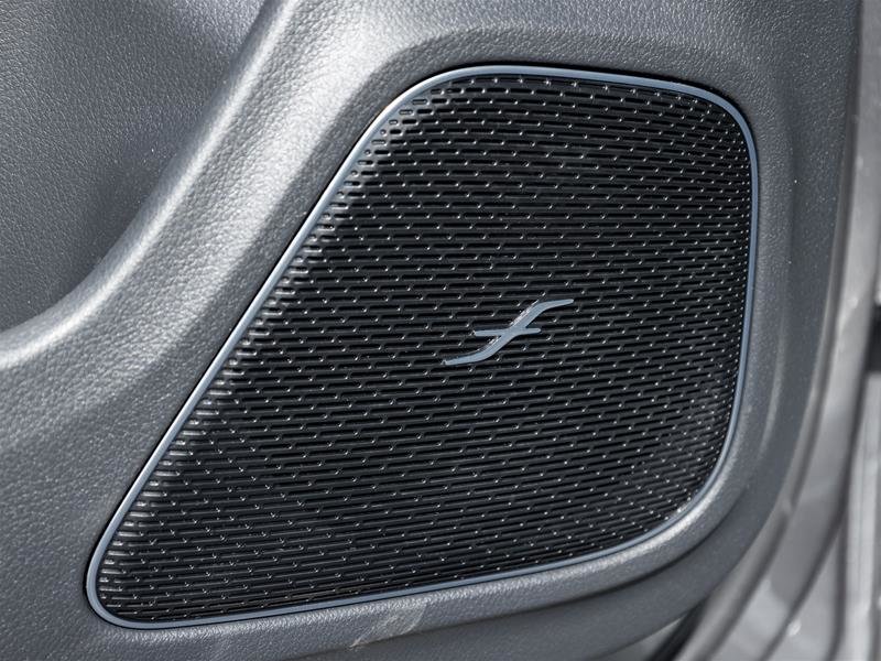 2025 Mercedes-Benz CLA250 4MATIC Coupe-13