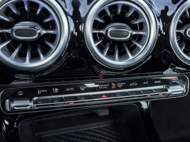 2025 Mercedes-Benz CLA250 4MATIC Coupe-21
