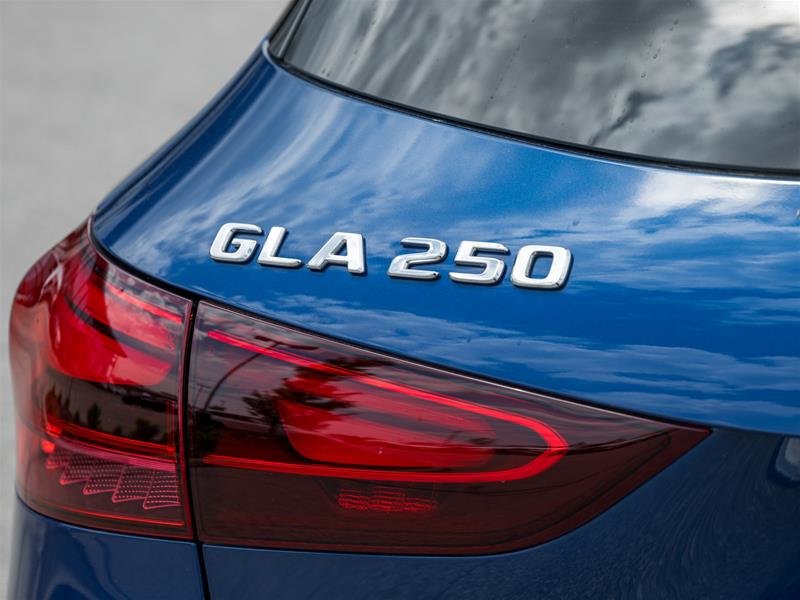 2025 Mercedes-Benz GLA250 4MATIC SUV-9
