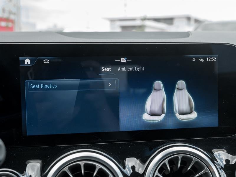 2025 Mercedes-Benz GLA250 4MATIC SUV-27