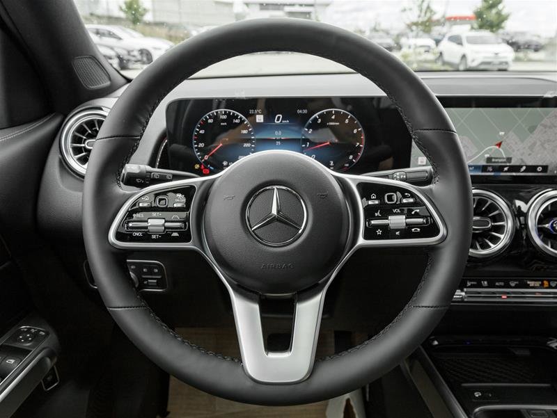 2023 Mercedes-Benz GLB 250 4MATIC-11