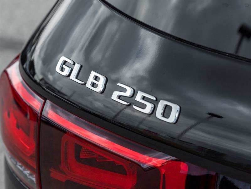 2023 Mercedes-Benz GLB 250 4MATIC-28