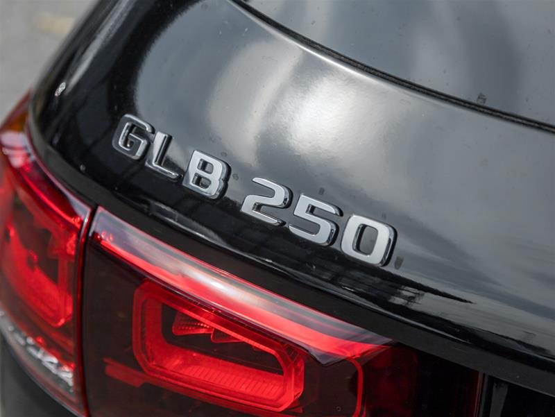 2023 Mercedes-Benz GLB 250 4MATIC-30