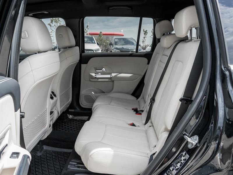 2021 Mercedes-Benz GLB250 4MATIC SUV-30