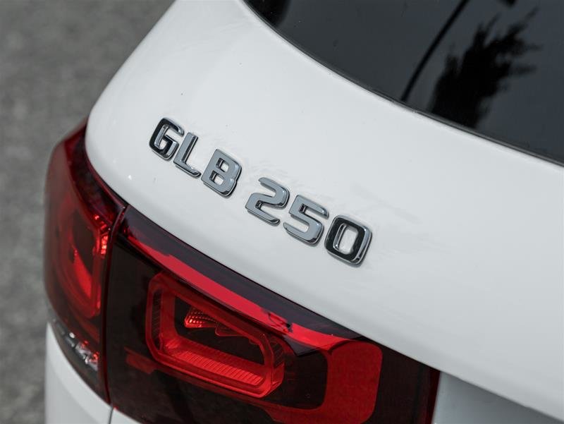 2023 Mercedes-Benz GLB250 4MATIC SUV-29