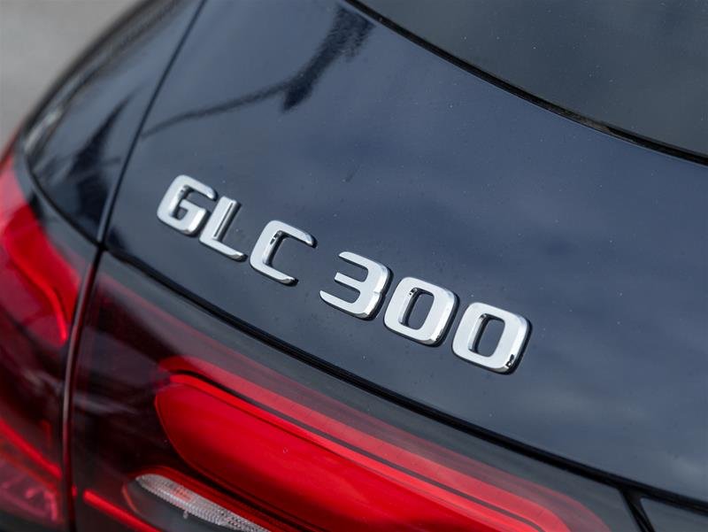 2024 Mercedes-Benz GLC 300 4MATIC-31