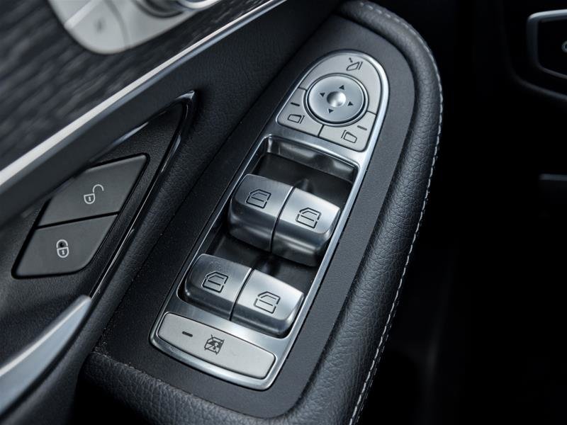 2022 Mercedes-Benz GLC300 4MATIC SUV-15