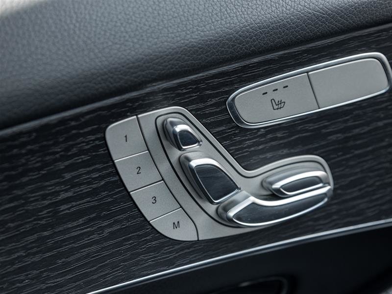 2022 Mercedes-Benz GLC300 4MATIC SUV-16