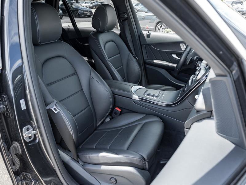 2022 Mercedes-Benz GLC300 4MATIC SUV-23