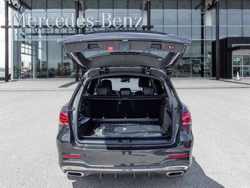 2022 Mercedes-Benz GLC300 4MATIC SUV-11