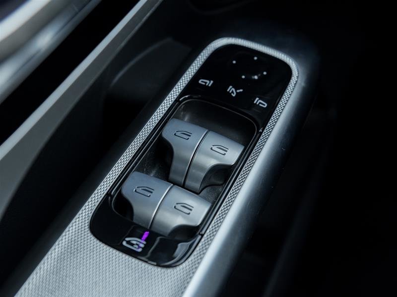 2024 Mercedes-Benz GLC300 4MATIC SUV-16