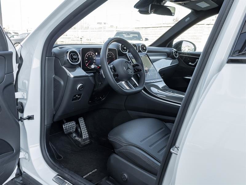 2024 Mercedes-Benz GLC300 4MATIC SUV-12