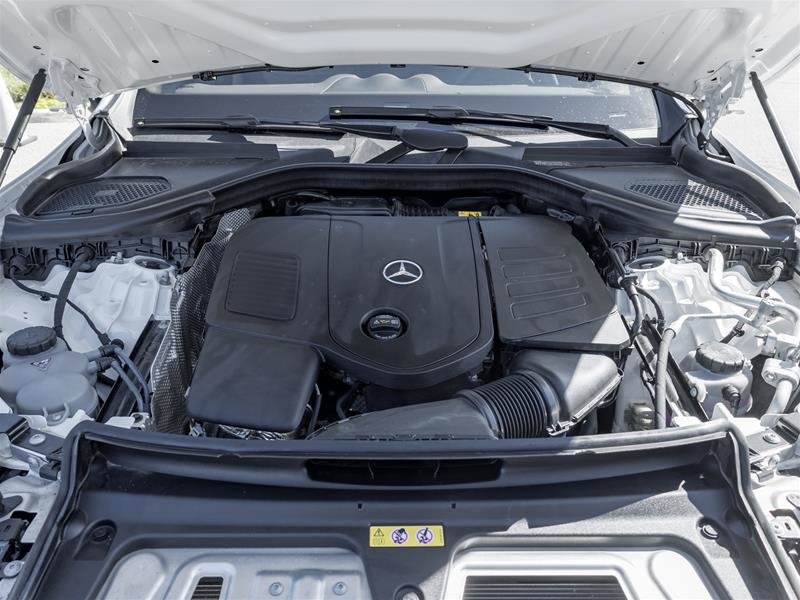 2024 Mercedes-Benz GLC300 4MATIC SUV-33