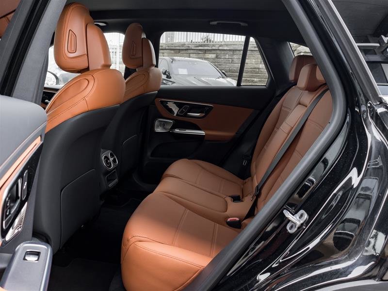 2024 Mercedes-Benz GLC300 4MATIC SUV-27
