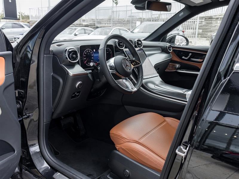 2024 Mercedes-Benz GLC300 4MATIC SUV-11