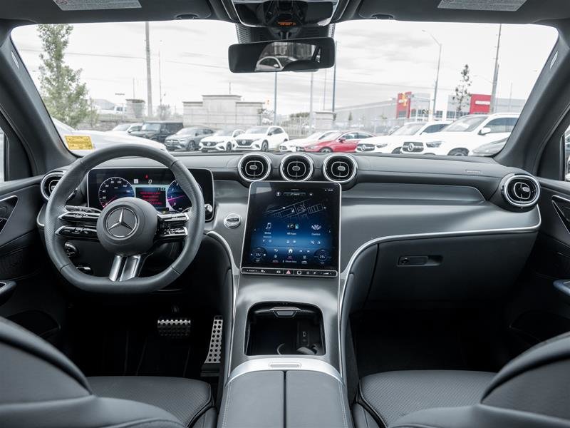 2024 Mercedes-Benz GLC300 4MATIC SUV-28