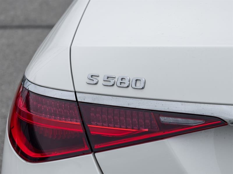 2023 Mercedes-Benz S580 4MATIC Sedan-10