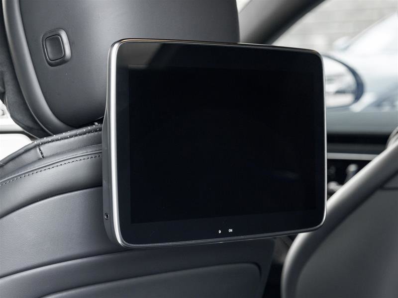 2023 Mercedes-Benz S580 4MATIC Sedan-32