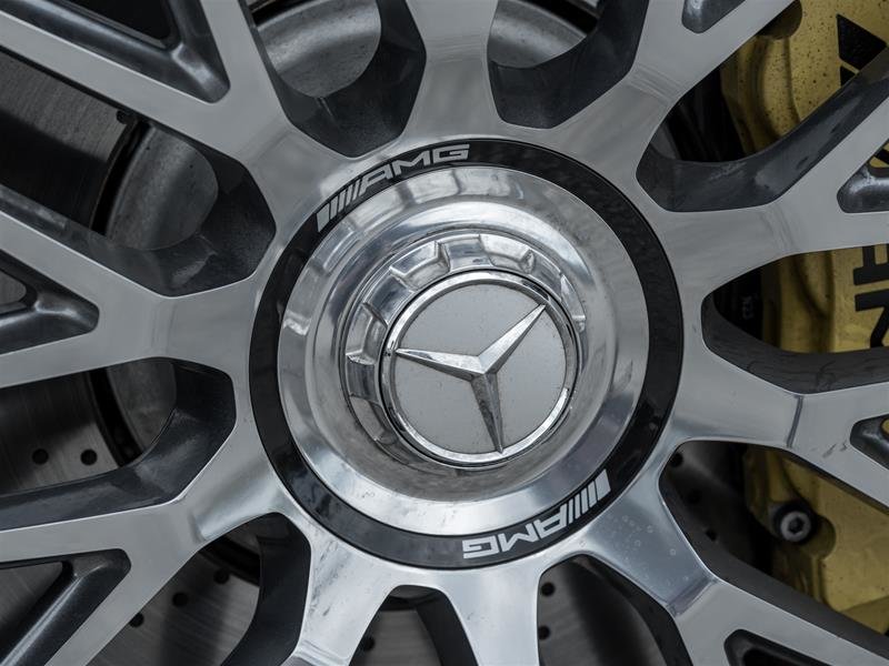 2023 Mercedes-Benz SL63 AMG Roadster-11