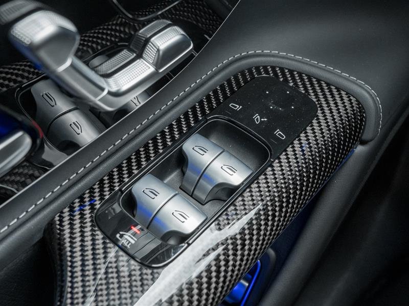 2023 Mercedes-Benz SL63 AMG Roadster-29