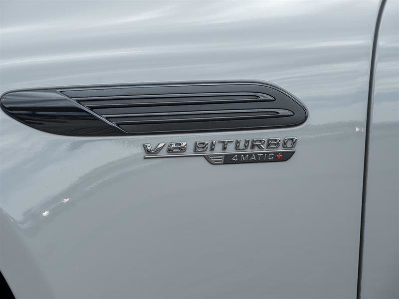 2023 Mercedes-Benz SL63 AMG Roadster-12