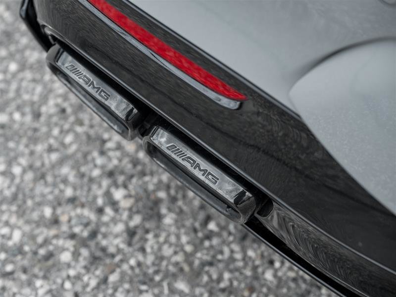 2023 Mercedes-Benz SL63 AMG Roadster-16