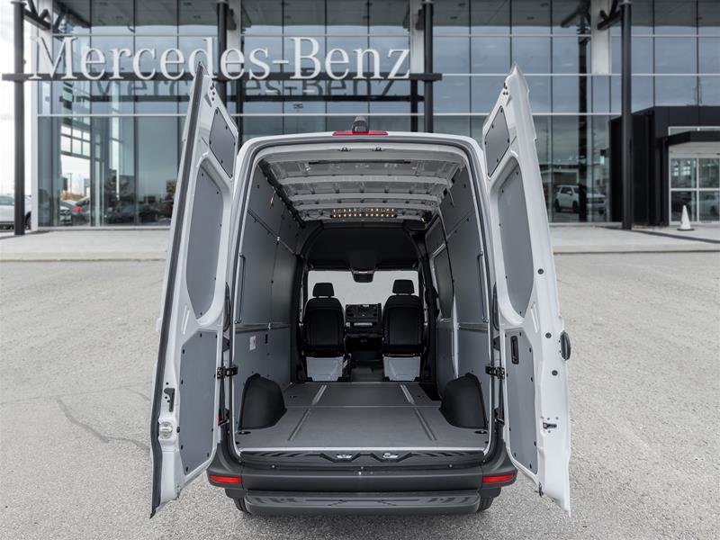 2024 Mercedes-Benz Sprinter Cargo Van 144 Wheelbase High Roof RWD-7