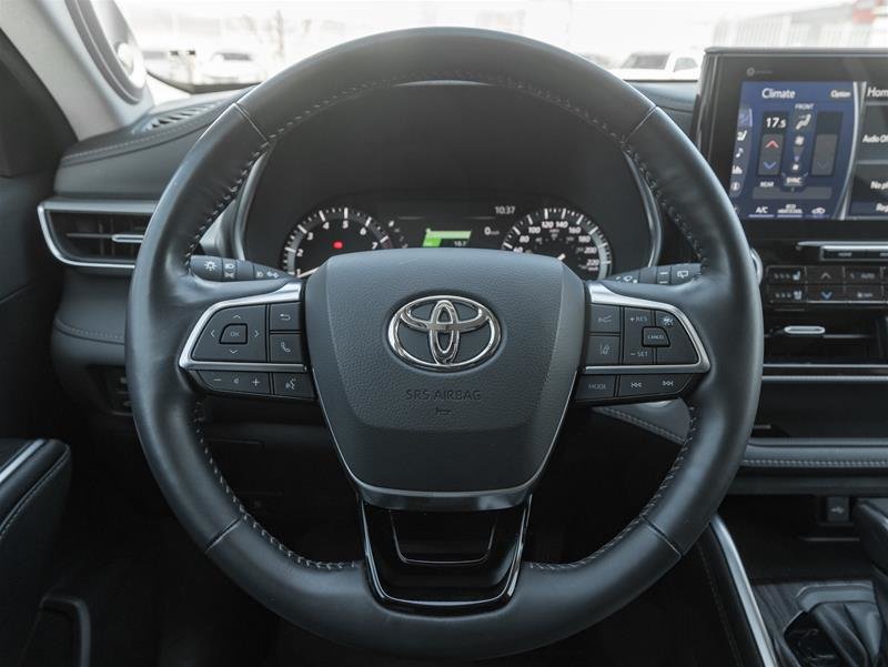 2021 Toyota Highlander Limited AWD-10