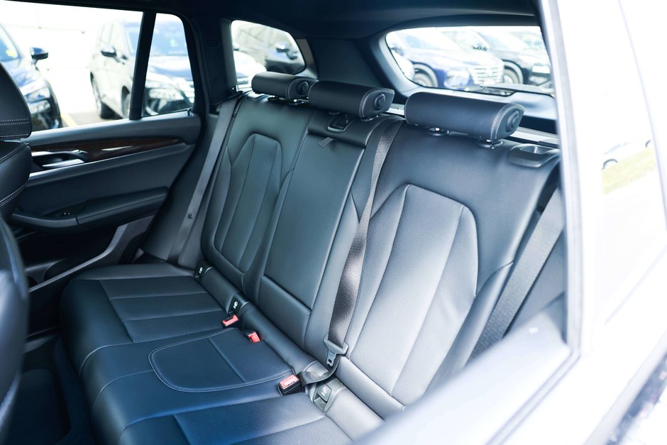 2022 BMW X3 xDrive30i-18