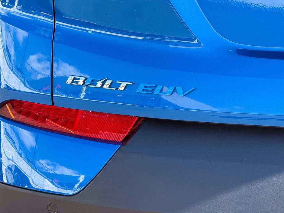 2023 Chevrolet Bolt EUV LT-9