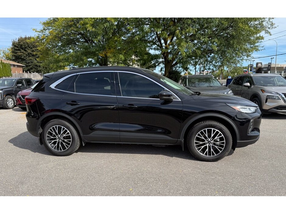 2025 Ford Escape PHEV-8