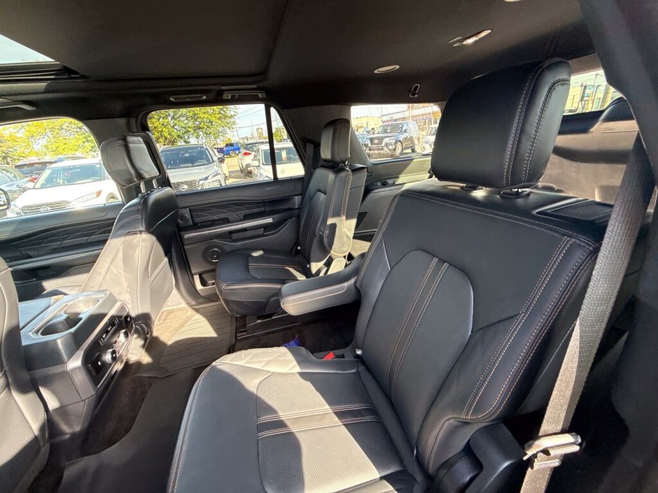 2022 Ford Expedition Platinum-16